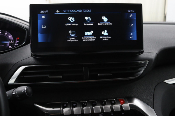 Peugeot 3008 1.2 PureTech Allure Pack*ECC*HAAK*NAVI*CAM*CARPLAY
