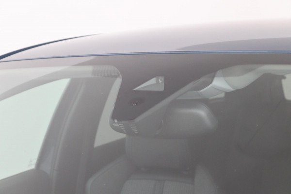 Peugeot 3008 1.2 PureTech Allure Pack*ECC*HAAK*NAVI*CAM*CARPLAY