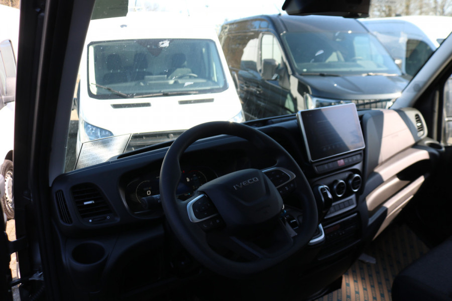 Iveco Daily 40C18 3.0 Bakwagen met Laadklep Automaat (Nieuw Model)