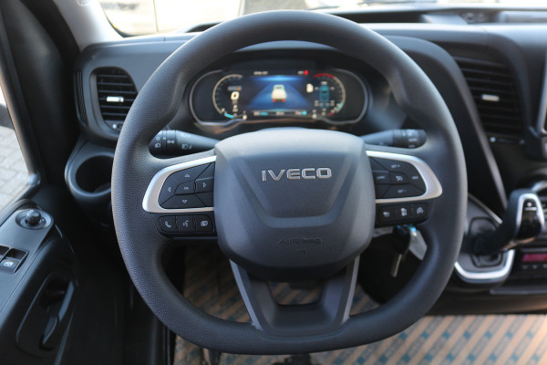 Iveco Daily 40C18 3.0 Bakwagen met Laadklep Automaat (Nieuw Model)