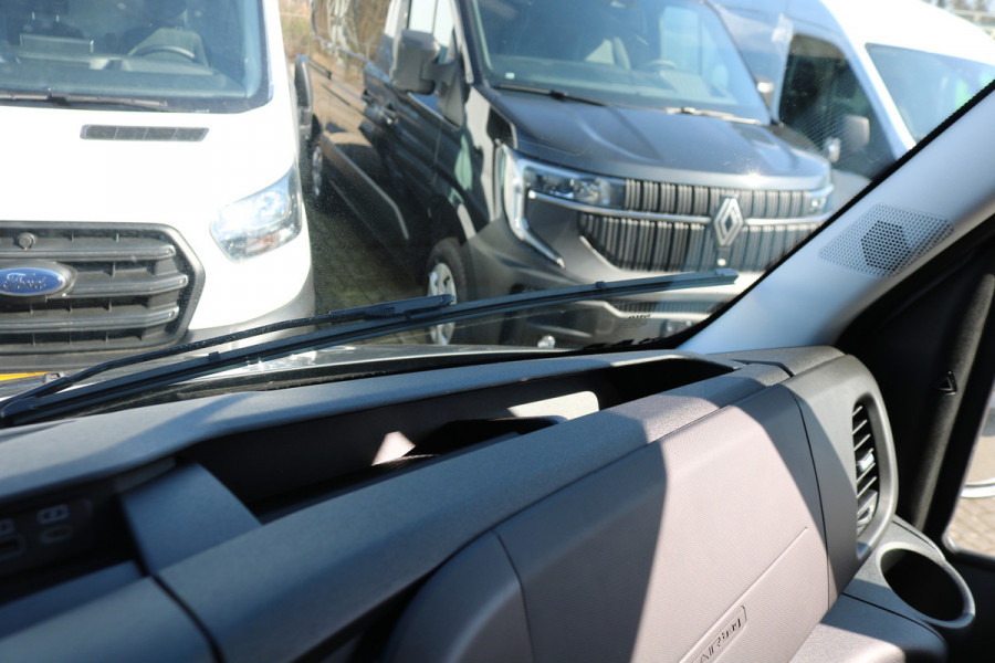 Iveco Daily 40C18 3.0 Bakwagen met Laadklep Automaat (Nieuw Model)
