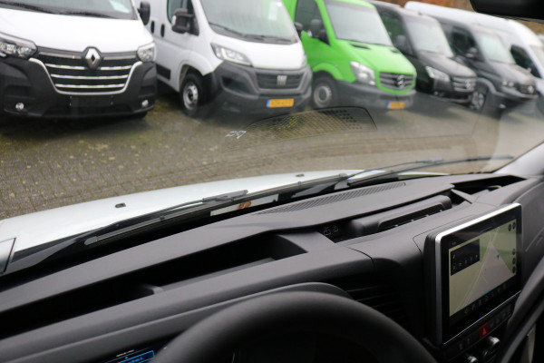 Iveco Daily 40C18 3.0 Bakwagen met Laadklep Automaat (Nieuw Model)