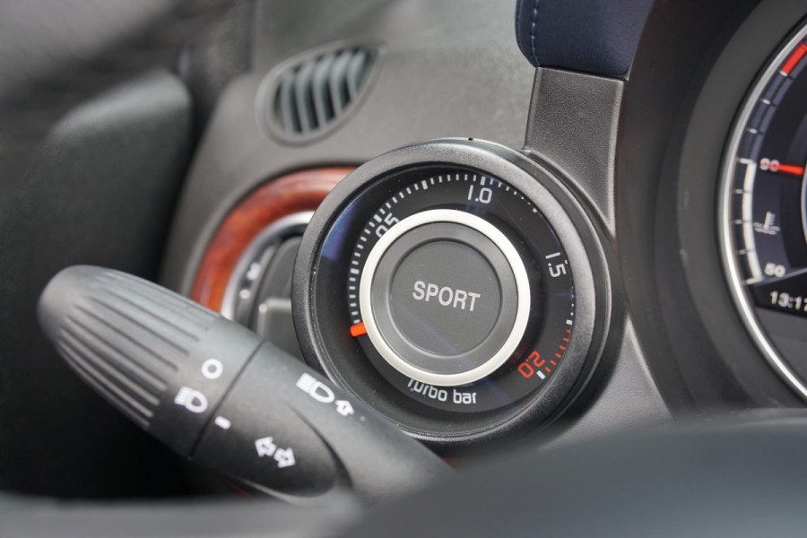 Abarth 695C 1.4 T-Jet Rivale 220PK + AKRAPOVIC / FORGE / BEATS / RIVA HOUTAFWERKING