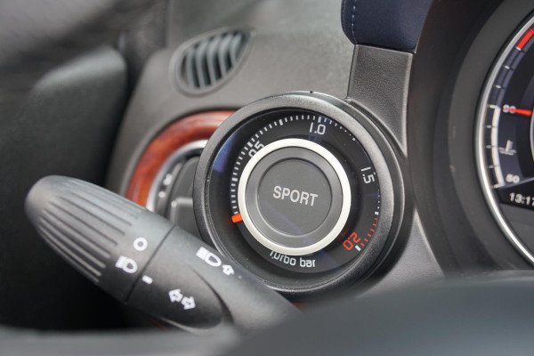 Abarth 695C 1.4 T-Jet Rivale 220PK + AKRAPOVIC / FORGE / BEATS / RIVA HOUTAFWERKING