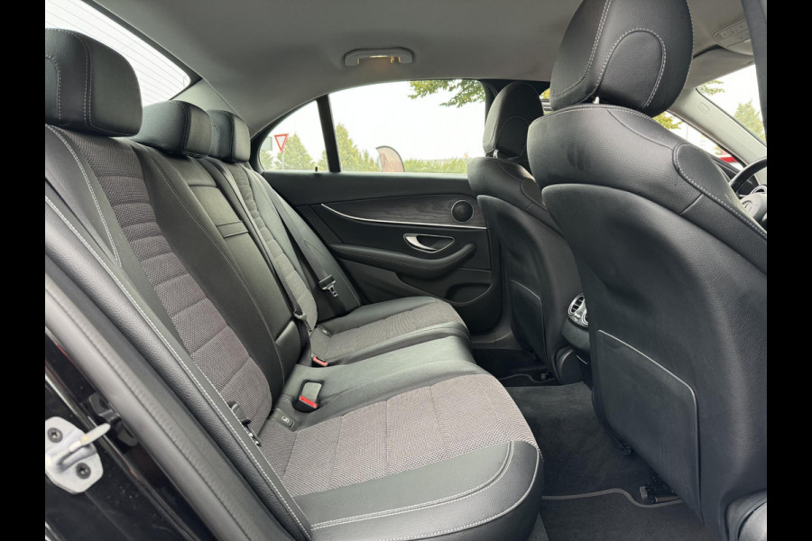 Mercedes-Benz E-Klasse 200 Premium 1e Eigenaar,Navi,Trekhaak,Clima,Cruise,Leder,184pk,N.A.P,APK tot 06-2026