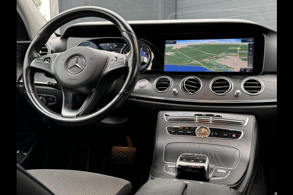 Mercedes-Benz E-Klasse 200 Premium 1e Eigenaar,Navi,Trekhaak,Clima,Cruise,Leder,184pk,N.A.P,APK tot 06-2026