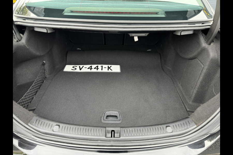Mercedes-Benz E-Klasse 200 Premium 1e Eigenaar,Navi,Trekhaak,Clima,Cruise,Leder,184pk,N.A.P,APK tot 06-2026