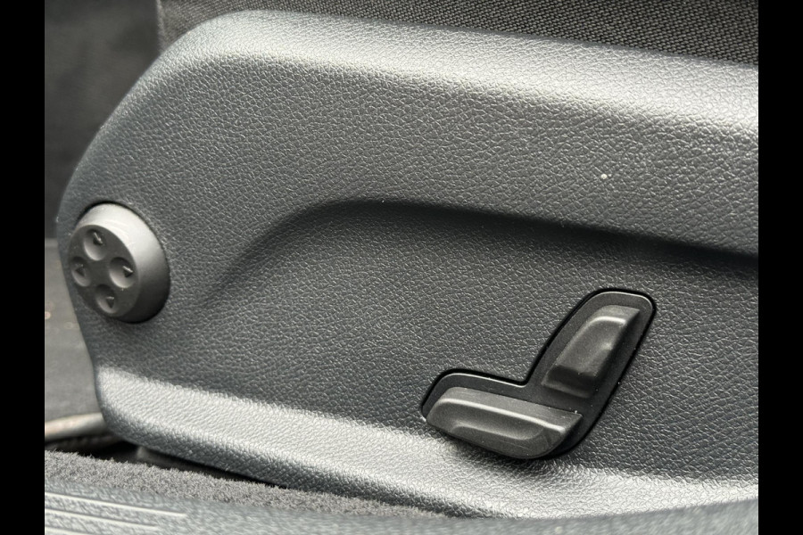 Mercedes-Benz E-Klasse 200 Premium 1e Eigenaar,Navi,Trekhaak,Clima,Cruise,Leder,184pk,N.A.P,APK tot 06-2026