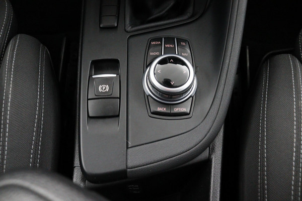 BMW X1 sDrive18i Cent.Exe*FULL-LED*NAVI*SPORTSTOEL*ECC*