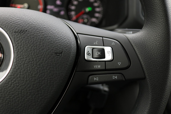 Volkswagen Crafter 2.0 TDI 140pk L3 H3 Automaat Airco Navigatie Apple Carplay Camera