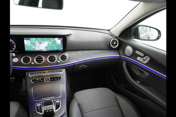 Mercedes-Benz E-Klasse 200 Sport Edition | Burmester Trekhaak Multibeam AMG Wielen