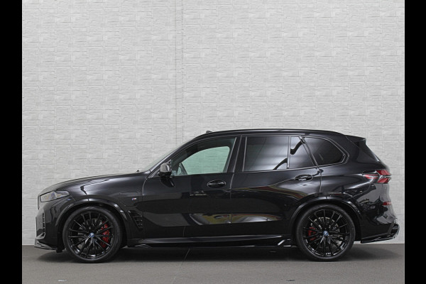 BMW X5 50e M-Sport Pro Performance | 360 View | Massage & Ventilatie | ACC | Individual Leder | Pano | Head-Up | 22'' | Stoelverwarming V+A | Laser-LED | 2x Memory | Keyless-Entry | Trekhaak | Comfortstoelen | Beker Koeling+Verwarming | Stuurverwarming | Zonwering | Carplay | Draadloos Laden |
