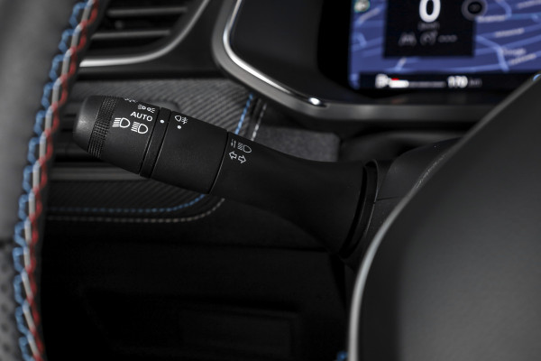 Renault Captur 1.3 mild hybrid 160 PK Esprit Alpine - Automaat | S/K-Panodak | Adapt. Cruise | Stoel-+Stuurverw. | PDC | Camera | NAV + App. Connect | ECC | LM 19" | 4275