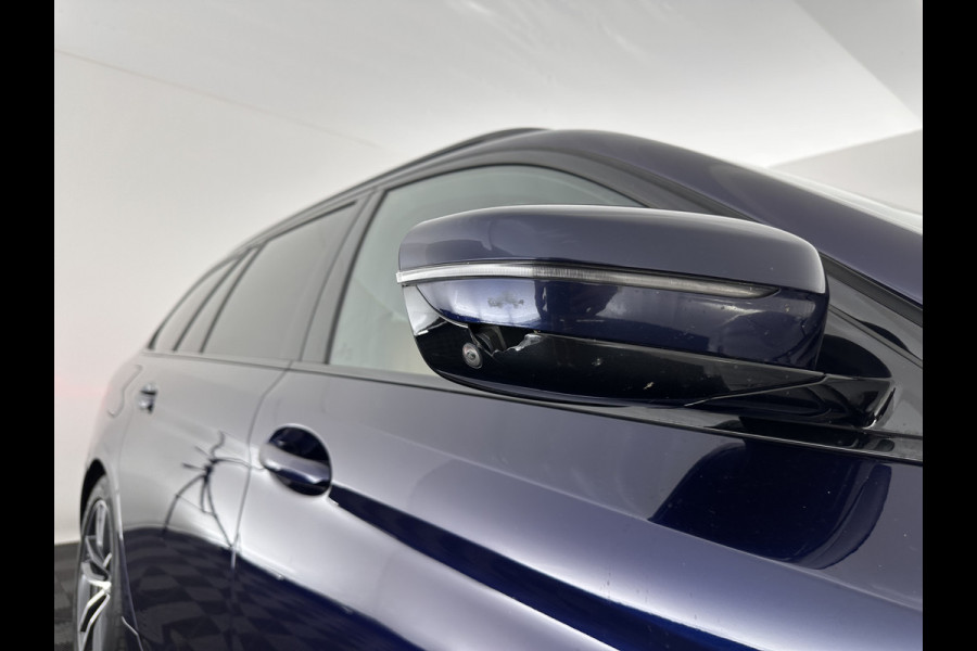 BMW 5 Serie Touring 540d xDrive High Executive (INCL-BTW) Aut. *PANO | LASER-LIGHT | HEAD-UP | LUXURY-LEATHER | BLIND-SPOT | MEMORY-PACK | HARMAN/KARDON | TOP-VIEW | DIGI-COCKPIT | HEATED-COMFORTSEATS | KEYLESS | NAVI-FULLMAP | 18''ALU*
