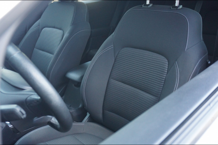 Ford Kuga PHEV Titanium AFN.HAAK (1500KG) | ADAPTIVE | WINTERPACK | DAB+ VERKOCHT