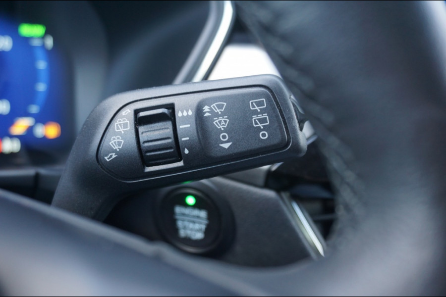Ford Kuga PHEV Titanium AFN.HAAK (1500KG) | ADAPTIVE | WINTERPACK | DAB+ VERKOCHT