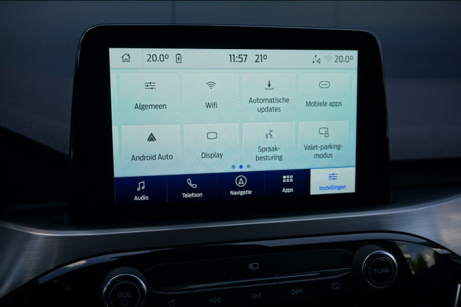 Ford Kuga PHEV Titanium AFN.HAAK (1500KG) | ADAPTIVE | WINTERPACK | DAB+ VERKOCHT