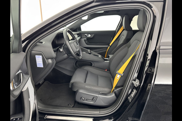 Polestar 2 Long Range Dual Motor Launch Edition 78kWh [ 3-Fase ] (INCL-BTW) *PANO | NAVI-FULLMAP | FULL-LED | BLIND-SPOT | KEYLESS | LANE-ASSIST | DIGI-COCKPIT | CARPLAY | DAB+ | HEATED-COMFORTSEATS | ECC | MEMORY-PACK | PDC | 20''ALU*