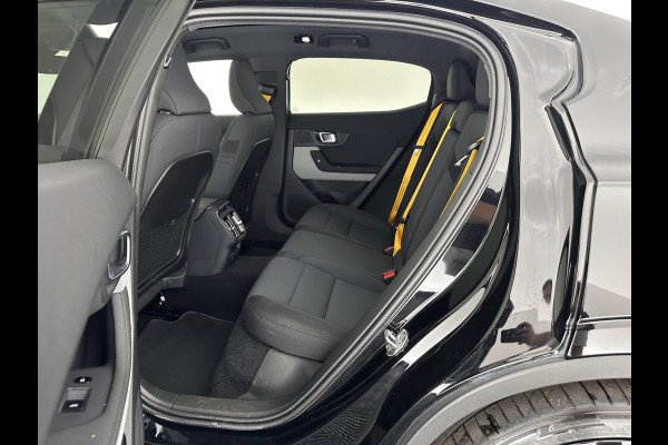 Polestar 2 Long Range Dual Motor Launch Edition 78kWh [ 3-Fase ] (INCL-BTW) *PANO | NAVI-FULLMAP | FULL-LED | BLIND-SPOT | KEYLESS | LANE-ASSIST | DIGI-COCKPIT | CARPLAY | DAB+ | HEATED-COMFORTSEATS | ECC | MEMORY-PACK | PDC | 20''ALU*