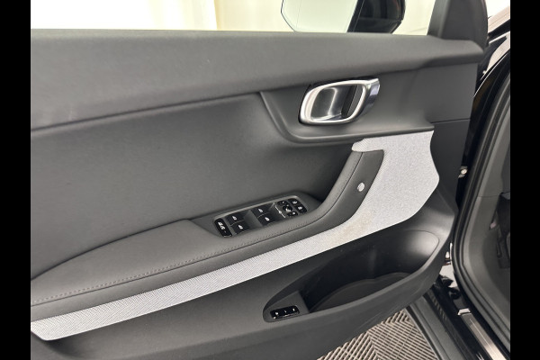 Polestar 2 Long Range Dual Motor Launch Edition 78kWh [ 3-Fase ] (INCL-BTW) *PANO | NAVI-FULLMAP | FULL-LED | BLIND-SPOT | KEYLESS | LANE-ASSIST | DIGI-COCKPIT | CARPLAY | DAB+ | HEATED-COMFORTSEATS | ECC | MEMORY-PACK | PDC | 20''ALU*