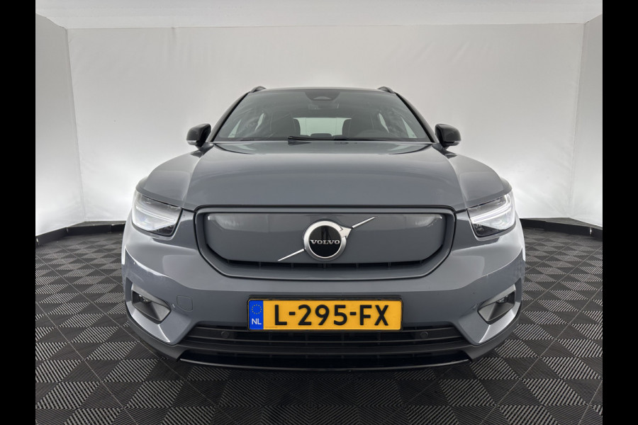 Volvo XC40 Recharge P8 AWD R-Design [ 3-Fase ] {SOH-89%} (INCL-BTW) *LEATHER-ALCANTARA | DIGI-COCKPIT | FULL-LED | PREMIUM-AUDIO | TOP-VIEW | CARPLAY | NAVI-FULLMAP | ECC | PDC | KEYLESS | HEATED-SPORTSEATS | BLIS | PRIVACY-GLASS | TOWBAR | 19 "ALU