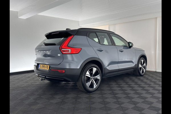 Volvo XC40 Recharge P8 AWD R-Design [ 3-Fase ] {SOH-89%} (INCL-BTW) *LEATHER-ALCANTARA | DIGI-COCKPIT | FULL-LED | PREMIUM-AUDIO | TOP-VIEW | CARPLAY | NAVI-FULLMAP | ECC | PDC | KEYLESS | HEATED-SPORTSEATS | BLIS | PRIVACY-GLASS | TOWBAR | 19 "ALU