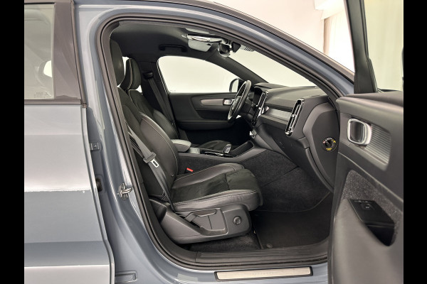 Volvo XC40 Recharge P8 AWD R-Design [ 3-Fase ] {SOH-89%} (INCL-BTW) *LEATHER-ALCANTARA | DIGI-COCKPIT | FULL-LED | PREMIUM-AUDIO | TOP-VIEW | CARPLAY | NAVI-FULLMAP | ECC | PDC | KEYLESS | HEATED-SPORTSEATS | BLIS | PRIVACY-GLASS | TOWBAR | 19 "ALU