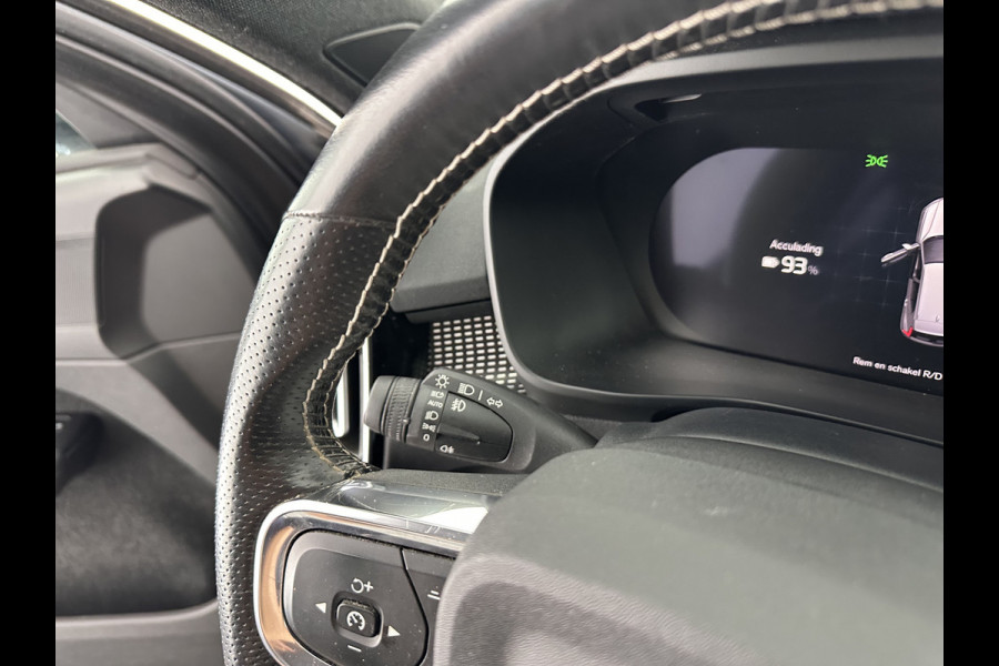 Volvo XC40 Recharge P8 AWD R-Design [ 3-Fase ] {SOH-89%} (INCL-BTW) *LEATHER-ALCANTARA | DIGI-COCKPIT | FULL-LED | PREMIUM-AUDIO | TOP-VIEW | CARPLAY | NAVI-FULLMAP | ECC | PDC | KEYLESS | HEATED-SPORTSEATS | BLIS | PRIVACY-GLASS | TOWBAR | 19 "ALU