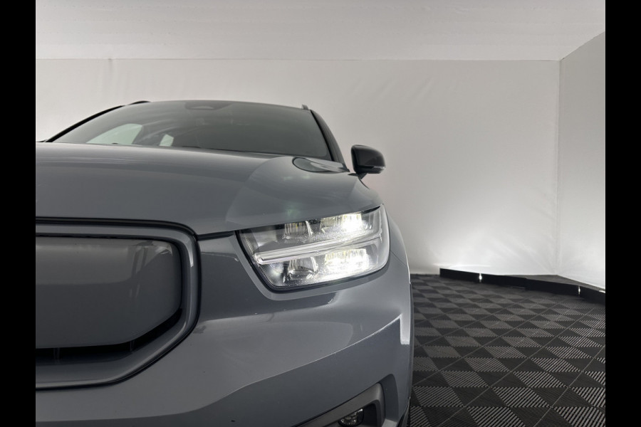 Volvo XC40 Recharge P8 AWD R-Design [ 3-Fase ] {SOH-89%} (INCL-BTW) *LEATHER-ALCANTARA | DIGI-COCKPIT | FULL-LED | PREMIUM-AUDIO | TOP-VIEW | CARPLAY | NAVI-FULLMAP | ECC | PDC | KEYLESS | HEATED-SPORTSEATS | BLIS | PRIVACY-GLASS | TOWBAR | 19 "ALU