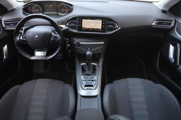 Peugeot 308 SW 1.2 PureTech Blue / PANO / DODEHOEK / 2X MESSAGE / CAMERA / CARPLAY