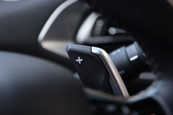 Peugeot 308 SW 1.2 PureTech Blue / PANO / DODEHOEK / 2X MESSAGE / CAMERA / CARPLAY
