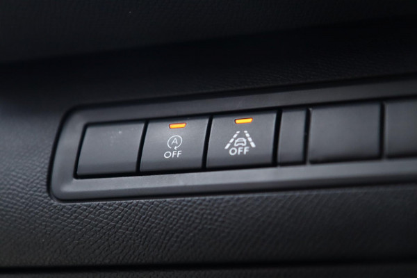 Peugeot 308 SW 1.2 PureTech Blue / PANO / DODEHOEK / 2X MESSAGE / CAMERA / CARPLAY