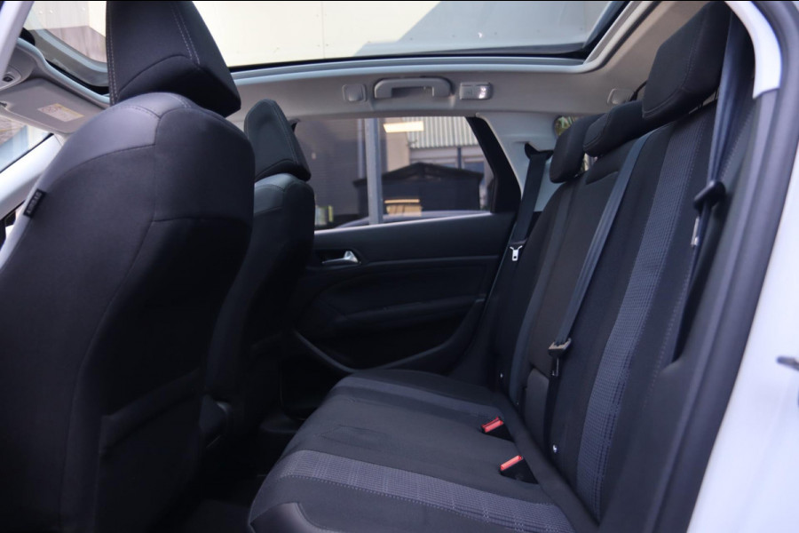 Peugeot 308 SW 1.2 PureTech Blue / PANO / DODEHOEK / 2X MESSAGE / CAMERA / CARPLAY