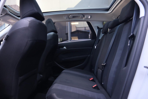 Peugeot 308 SW 1.2 PureTech Blue / PANO / DODEHOEK / 2X MESSAGE / CAMERA / CARPLAY