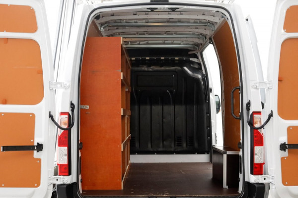 Nissan NV400 Master/Movano 2.3 dCi 136pk L2H2 Van den Born Glasresteel Navi/Camera 07-2020