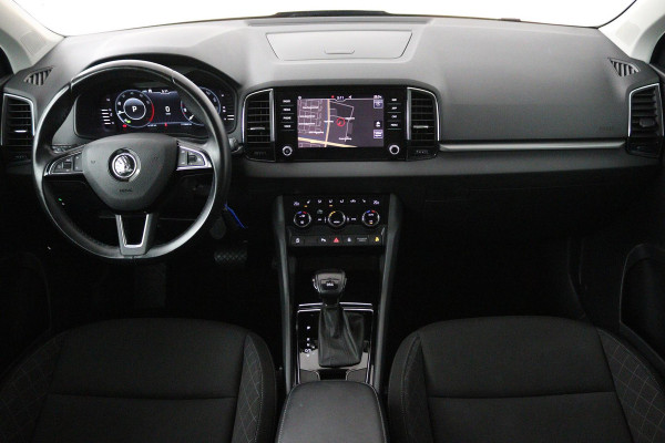 Škoda Karoq 1.0 TSI Clever Edition (DIGITALE COCKPIT, STOELVERWARMING, ACHTERUITRIJCAMERA, AUTOMAAT, CRUISE CONTROL)