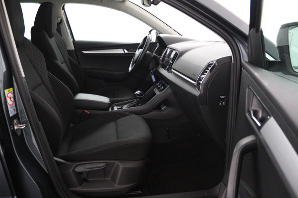 Škoda Karoq 1.0 TSI Clever Edition (DIGITALE COCKPIT, STOELVERWARMING, ACHTERUITRIJCAMERA, AUTOMAAT, CRUISE CONTROL)