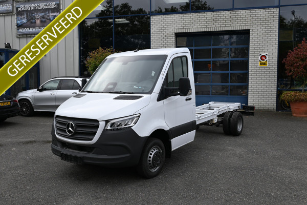 Mercedes-Benz Sprinter 519 CDI Pro MBUX 10.25, LED koplampen, Geveerde stoel, Etc.