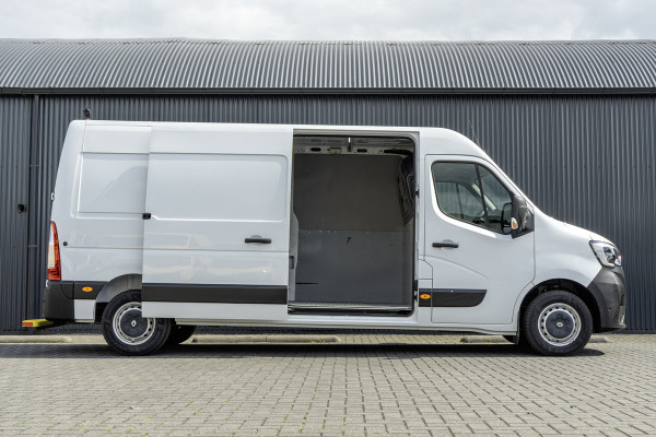 Renault Master T35 dCi 180PK | L3H2 | 3.5T Trekgewicht | Luchtvering | LED | Camera | Navi | Cruise | Airco| PDC | Euro 6