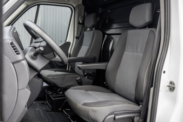 Renault Master T35 dCi 180PK | L3H2 | 3.5T Trekgewicht | Luchtvering | LED | Camera | Navi | Cruise | Airco| PDC | Euro 6