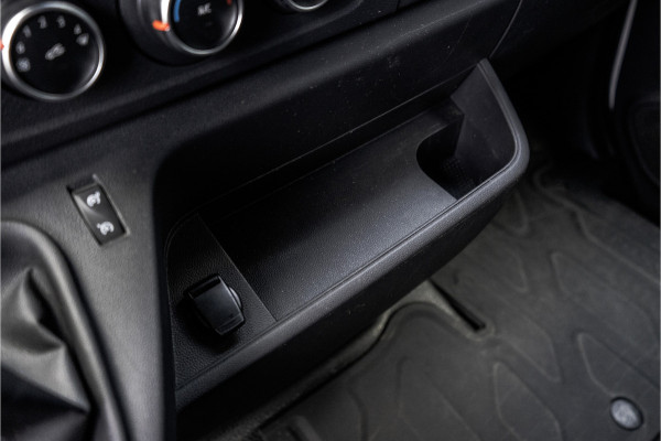 Renault Master T35 dCi 180PK | L3H2 | 3.5T Trekgewicht | Luchtvering | LED | Camera | Navi | Cruise | Airco| PDC | Euro 6