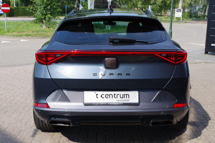 CUPRA Formentor 1.4 e-Hybrid 204 PK Adrenaline, Trekhaak, Adap. Cruise Control, Sfeerverlichting, LED