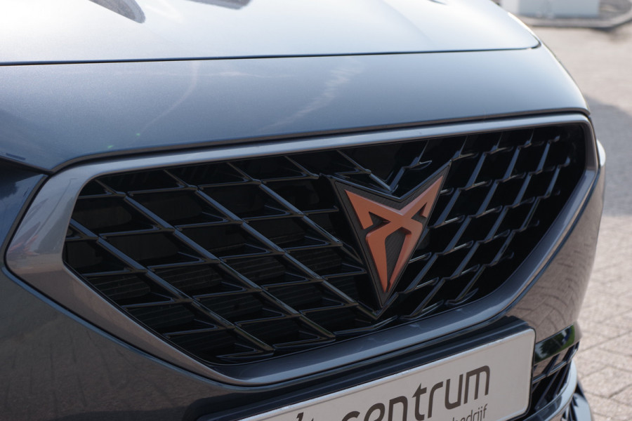 CUPRA Formentor 1.4 e-Hybrid 204 PK Adrenaline, Trekhaak, Adap. Cruise Control, Sfeerverlichting, LED
