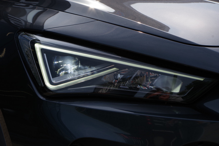 CUPRA Formentor 1.4 e-Hybrid 204 PK Adrenaline, Trekhaak, Adap. Cruise Control, Sfeerverlichting, LED