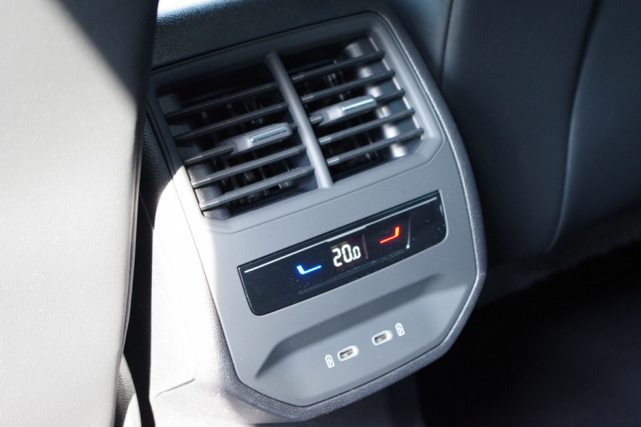 CUPRA Formentor 1.4 e-Hybrid 204 PK Adrenaline, Trekhaak, Adap. Cruise Control, Sfeerverlichting, LED