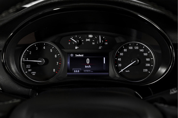 Opel Mokka X 1.4 Turbo Innovation 140 PK | Cruise | Stoel-+Stuurverw | PDC | Camera | NAV + App. Connect| ECC | DAB | LM 17" |