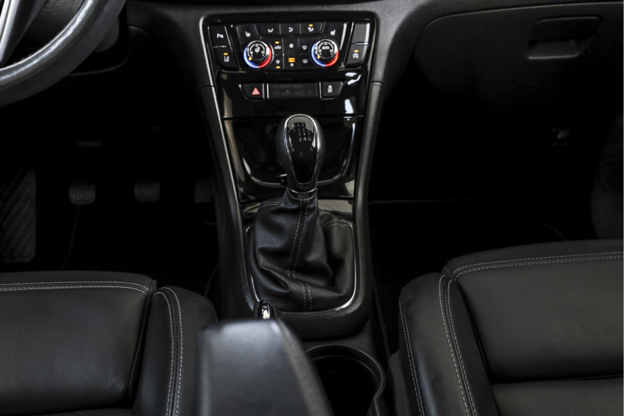 Opel Mokka X 1.4 Turbo Innovation 140 PK | Cruise | Stoel-+Stuurverw | PDC | Camera | NAV + App. Connect| ECC | DAB | LM 17" |