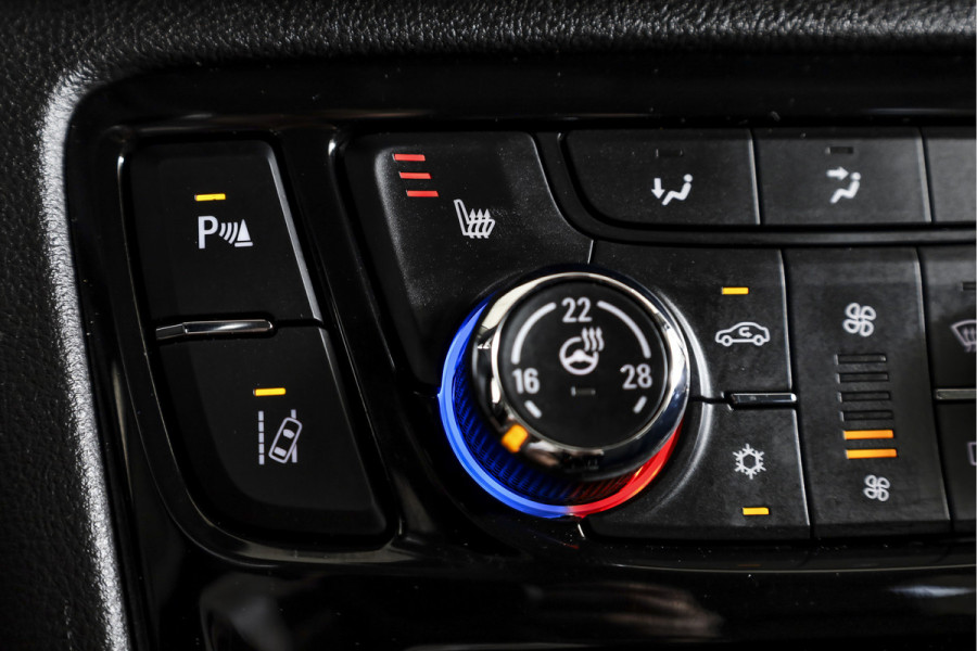 Opel Mokka X 1.4 Turbo Innovation 140 PK | Cruise | Stoel-+Stuurverw | PDC | Camera | NAV + App. Connect| ECC | DAB | LM 17" |