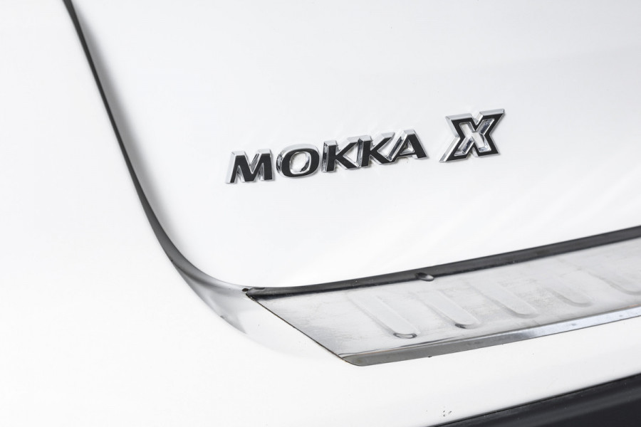 Opel Mokka X 1.4 Turbo Innovation 140 PK | Cruise | Stoel-+Stuurverw | PDC | Camera | NAV + App. Connect| ECC | DAB | LM 17" |