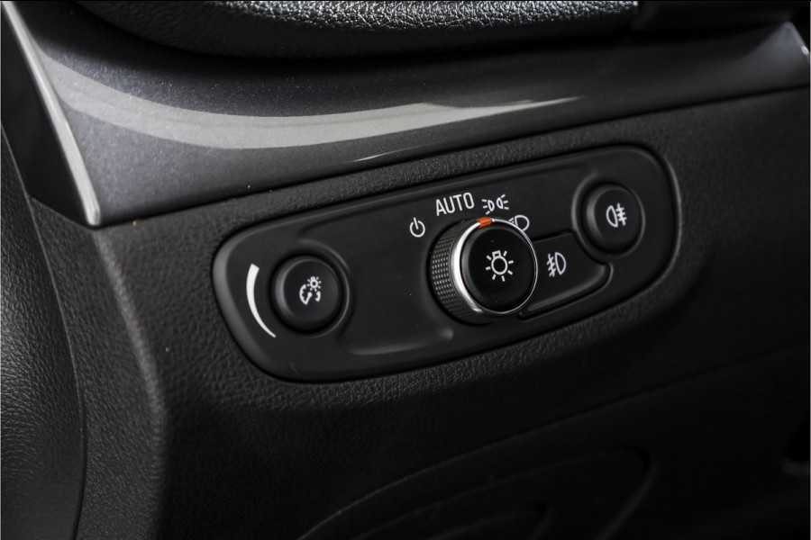 Opel Mokka X 1.4 Turbo Innovation 140 PK | Cruise | Stoel-+Stuurverw | PDC | Camera | NAV + App. Connect| ECC | DAB | LM 17" |